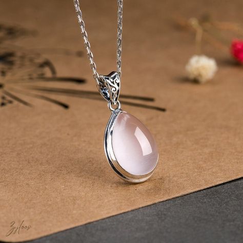 Crystal Stone Jewelry, Birthday Travel, Rose Quartz Jewelry, Raw Crystal Jewelry, Rose Quartz Earrings, Crystal Pendant Necklace, Drop Pendant Necklace, Rose Quartz Pendant, Rose Quartz Necklace