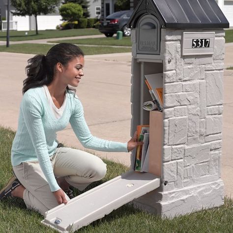 Mailbox With Package Storage, Mailbox Storage, Diy Mailbox Ideas, Ideas Around Trees, Mail Box Ideas, Brick Mailbox, Diy Lock, Mailbox Stand, Large Mailbox