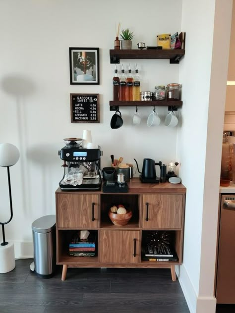 Modern Coffee Bar Ideas Apartment, Coffee Bar Station Small Spaces Modern, Espresso Set Up, Small Coffee Bar Ideas Apartments, Coffee Corner Ideas Modern, Kitchen Cart Coffee Bar, Tea Station Ideas Small Spaces, Mini Coffee Bar Small Spaces, Espresso Machine Station