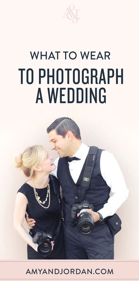 Formal Photographer Outfit, Photographer Fashion Outfits, Fall Wedding Photographer Outfit, Outfit For Photographers, How To Photograph A Wedding, Outfit For Wedding Photographer, Female Wedding Photographer Outfit, What Should Photographer Wear To Wedding, Wedding Photographers Outfit