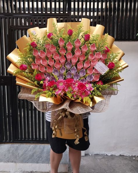 Today's Surprise! 🥰 Giant Money Bouquet and Hot Air Bobo Balloon for ma'am Liberty's 60th Birthday. 🥳🩷 Happiest Birthday, ma'am Liberty! 🎉🎈 Thank you so much, ma'am Miyah, for alway choosing @surprisemenowcebu 🥰🫶 #TodaysSurprise #RepeatCustomer #GiantMoneyBouquet #MoneyBouquet #HotAirBoboBalloon #BirthdayBalloon #BirthdayGift #GiftIdea #SurpriseMeNowCebu Bobo Balloon, Money Bouquet, Happiest Birthday, 60th Birthday, Birthday Balloons, Hot Air, Thank You So Much, Balloons, Birthday Gifts