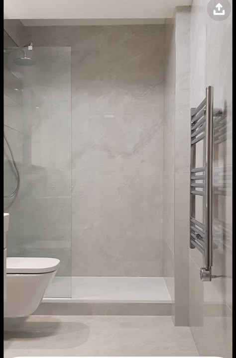 No Grout Shower Walls, White And Chrome Bathroom, Large Tile Bathroom, Light Grey Bathrooms, Gray Shower Tile, Bathroom Condo, Small Bathroom Tiles, Grey Bathroom Tiles, Modern Bathroom Tile