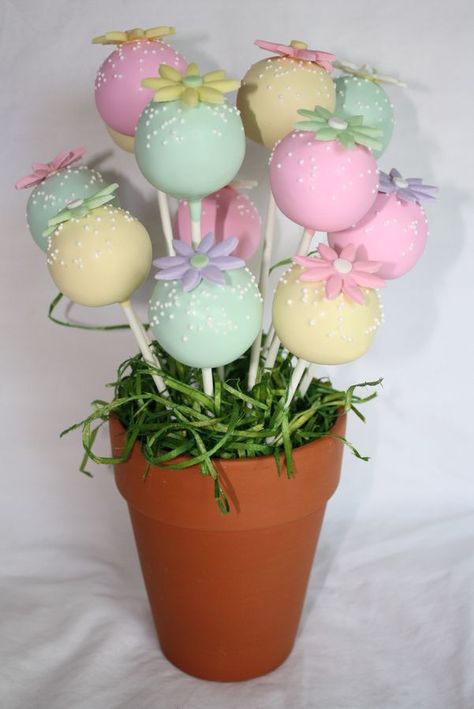 Cake Pop Pastel Bouquet with Fondant Flowers Easter Cake Pop, Flowers Fondant, Flower Cake Pops, Cake Pop Bouquet, Easter Cake Pops, Cake Pop Designs, Cake Ball, Cake Pop Decorating, Pop Cupcakes