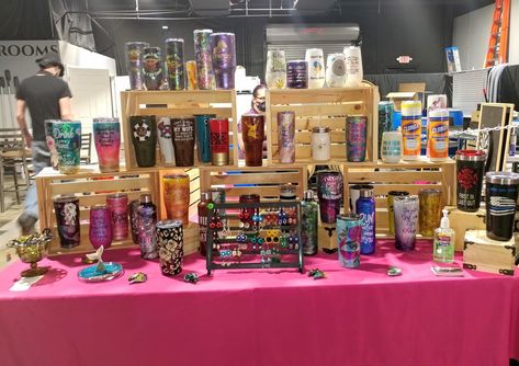 Vendors Booth Ideas, Tumbler Display Stands, Vendor Booth Cup Display Ideas, Tumbler Craft Fair Set Up, Craft Show Cup Display, Resin Vendor Booth, Cup Vendor Display, Sublimation Booth Ideas, Craft Fair Tumbler Display