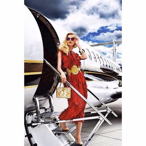 Luxury Helicopter, Luxury Lifestyle Travel, Luxury Lifestyle Couple, Luxury Lifestyle Girly, Luxury Lifestyle Fashion, Luxury Lifestyle Women, Paris Dresses, Luxe Life, Luxury Lifestyle Dreams