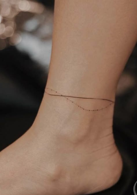 Simple Body Tattoos For Women, Tattoos Ankle Bracelet, Minimalist Bracelet Tattoo, Anklet Tattoos For Women Simple, Line Tattoo Ankle, Anklet Tattoos Wrap Around, Wrap Around Ankle Tattoo, Ankle Chain Tattoo, Ankle Tattoos For Women Wrap Around