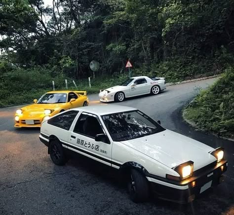 jdm cars touge 90's classic japanese cars old school art best collage culture drifting girl aesthetic wallpaper 90s Cars Wallpaper, 90s Cars Aesthetic, Cars Wallpaper Desktop, Cars Wallpaper Black, Wallpaper Iphone 90s, Cars Aesthetic Black, Cars Wallpaper Aesthetic, Cars 90s, Cars Aesthetic Wallpaper