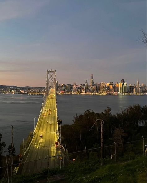 Bay Area Aesthetic, San Francisco At Night, Bay Bridge San Francisco, Bridge Sunset, Life Vision, Post Grad, The Golden Gate Bridge, People Watching, Insta Photo Ideas