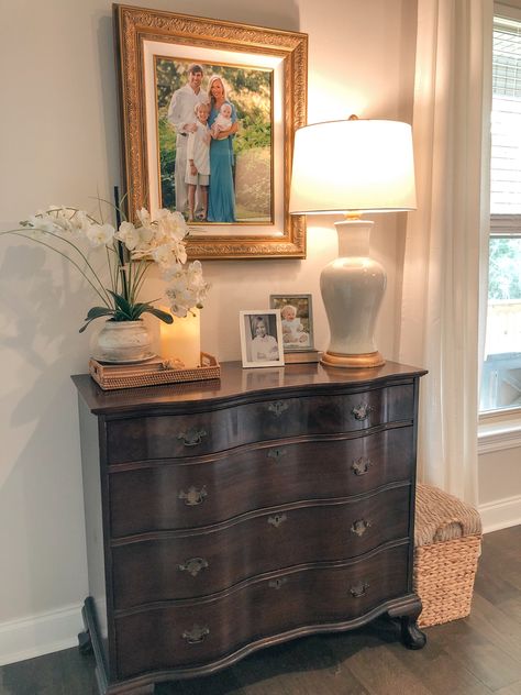 Chest In Living Room Decor, Traditional Nightstand Decor, Foyer Chest Decor Entryway, Tables With Lamps Decor, Traditional Bedroom Dresser Decor, Antique Table Styling, Entryway Chest Decor, Styling Accent Table, Traditional Dresser Decor