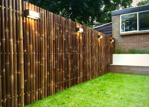 Natural Fences, Fence Brick, Bamboo Garden Fences, Bamboo Privacy, House Fence Design, Fence Designs, Wall Fence, Patio Privacy, Cheap Fence