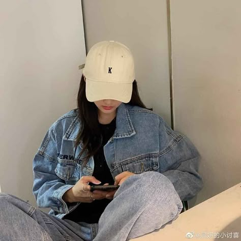 Pose Ideas, Ulzzang Girl, Full Hd, Ideas Style, Korean Girl, Baseball Cap, Korean Fashion, Photo Ideas, Denim Jacket