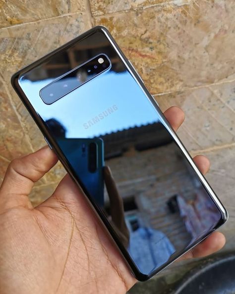 Samsung S10plus, Samsung Mobile Phone, Samsung S10 Plus, Electronics Storage, Samsung Galaxy Note 10 Plus, Samsung Galaxy Phones, New Technology Gadgets, Iphone Obsession, Samsung Products