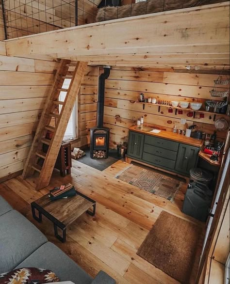 Log Cabin Interior, Tiny House Interior Design, Tiny House Inspiration, Tiny Cabins, Cabin Interiors, Cabin Living, A Frame Cabin, Tiny Cabin, Tiny House Interior