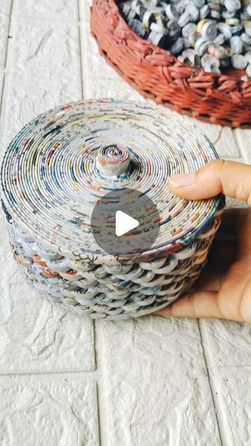 What To Do With Newspapers, Rolled Magazine Crafts, News Paper Crafts Diy, Recycled Paper Crafts Creative, Paper Bowls Diy How To Make, Brown Paper Crafts Diy, Creative Paper Craft Ideas, Newspaper Crafts Diy Creative, Waste Out Of Best Ideas Creative