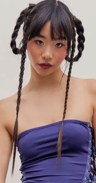 Y2k Alt Hairstyles, Two Braids Long Hair, Unique Asian Hairstyles, Crazy Long Hairstyles, Hair Styles With Hair Pin, Modern Chinese Hairstyle, Cool Unique Hairstyles, Short Hair Long Braids, Weird Hair Styles