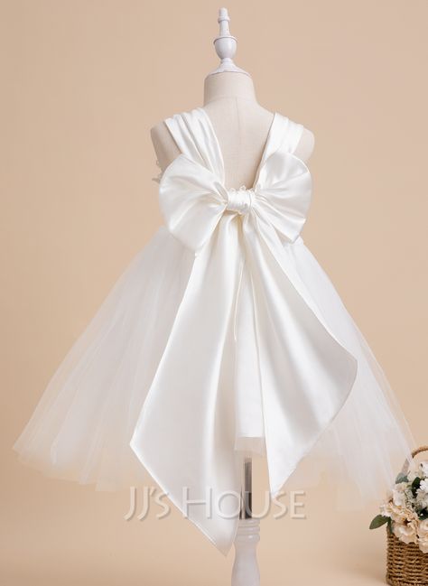 Ball-Gown/Princess Knee-length Flower Girl Dress - Sleeveless Square Neckline With Bow(s) (010236797) - JJ's House Elegant Flower Girl Dress, Crisco Recipes, Off White Wedding Dresses, White Baby Dress, Baptism Dress Baby Girl, Sleeveless Flower Girl Dresses, Black And White Wedding Theme, Flower Girl Gown, Bowknot Dress