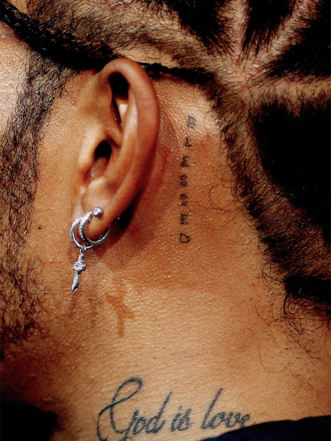 Back Ear Tattoo, Tattoo Ideas Males, Tats Ideas, Tattoo Behind Ear, Behind The Ear Tattoo, Birthday 21, Formula One Drivers, Forearm Sleeve Tattoos, Mens Braids