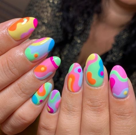 Phycadelic Nail Art, Nail Ideas Crazy, Crazy Colorful Nails, Weird Nails Design, Crazy Nail Designs Creative, Summer Abstract Nails, Fun Nail Designs Creative, 80s Nail Designs, Edc Nails