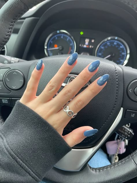 Nails Acrylic Grey Blue, Slate Nails Acrylic, Slate Blue Acrylic Nails, Slate Nail Color, Blue Gray Dip Nails, Cool Toned Blue Nails, Nail Inspiration One Colour, Dusk Blue Nails, Cadet Blue Nails