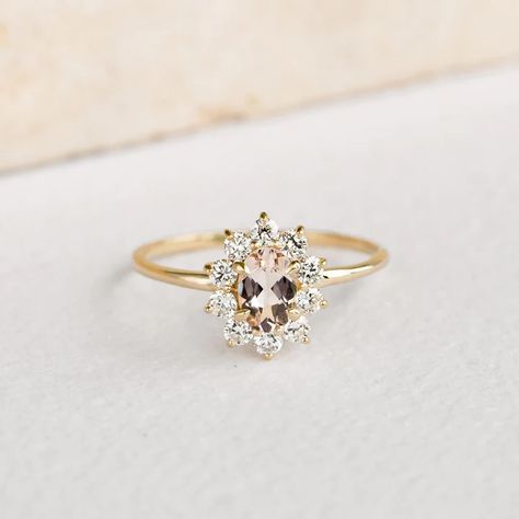 Morganite Halo Ring, Sunburst Ring, Morganite Gemstone, London Blue Topaz Ring, Morganite Engagement, Big Rings, Unique Engagement Ring, Solid Gold Jewelry, Traditional Jewelry