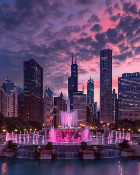 Calming Lights, Beautiful Cityscapes, Notion Images, Chicago Wallpaper, Usa Life, Chicago Aesthetic, Places In Chicago, Chicago Pictures, Chicago At Night