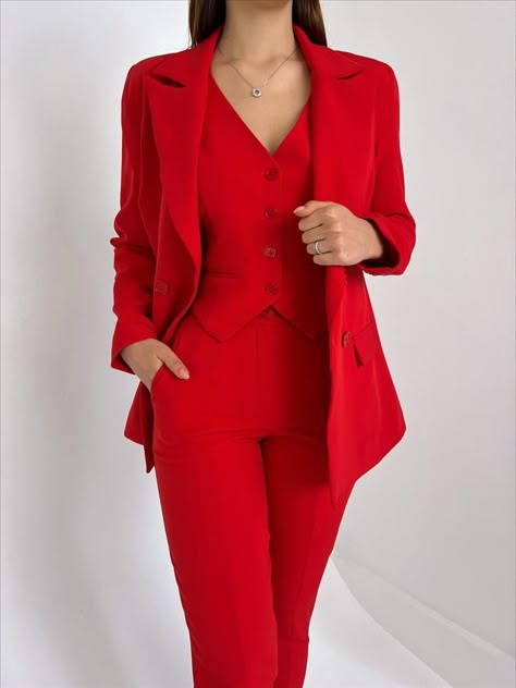 Blazer Outfits For Women, Luxury Photography, Gowns Dresses Elegant, Corporate Attire, Trends 2025, Business Casual Outfits For Work, Traje Casual, Arranged Marriage, Woman Suit Fashion