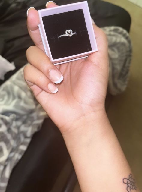 Promise Ring For Teenage Girl, Promise Rings For Girls, Heart Promise Rings For Her, Promis Ring Aesthetic, Self Promise Ring, Cute Promise Rings Girlfriends Silver, Promise Ring Notes For Her, Good Promise Ring, Aesthetic Promise Rings Silver