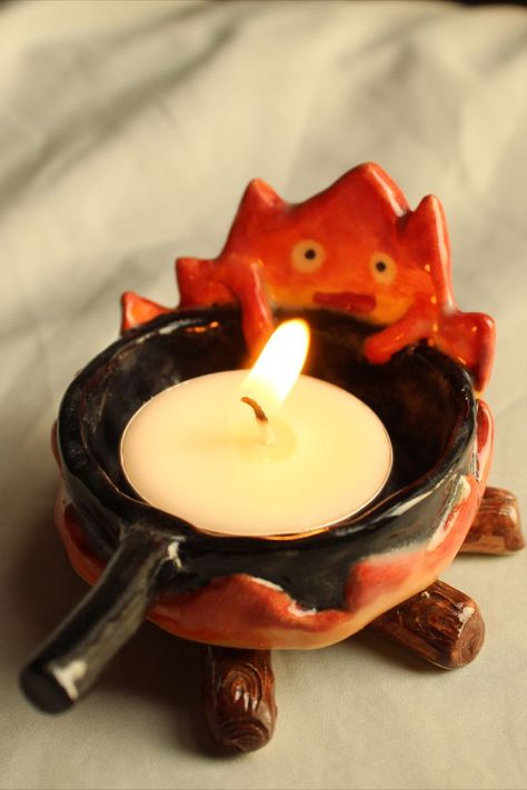 Calcifer Candle, Urban Wall Decor, Rustic Interior Design, Urban Wall, Sculpture Art Clay, Vintage Interior Design, Tanah Liat, Clay Diy Projects, Keramik Design