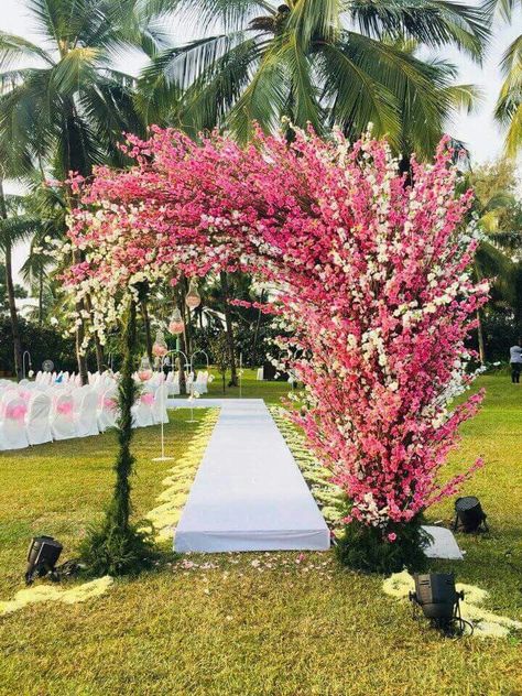 Gorgeous floral archway entrance for a wedding function | WedMeGood|#wedmegood #indianweddings #indiandecor #decorideas #floraldecor #archway #entrancedecor #decorideas #decorelements Floral Archway, Wedding Entrance Decor, Wedding Ceremony Arch, Marriage Decoration, Wedding Brides, Beautiful Wedding Decorations, Wedding Entrance, Wedding Garden, Wedding Stage Decorations