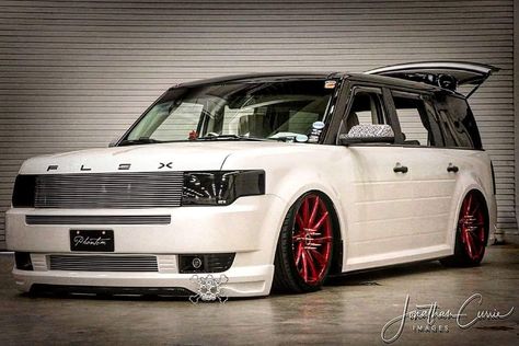 #phantom Ford Flex on custom airbag suspension  /// Photo credit: Jonathan Currie Ford Flex Custom Vehicles, Ford Flex Custom, Auto Ford, Pimp My Ride, One Wheel, Chevy Avalanche, Ford Flex, Dream Vehicles, Custom Muscle Cars