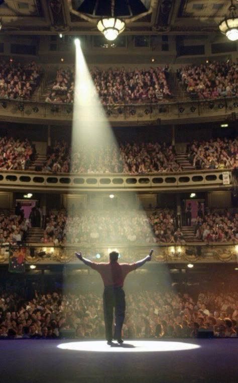 Theatre Audience, Theater Aesthetic, Theatre Aesthetic, Drury Lane, Theatre Lighting, A Night At The Opera, Theatre Stage, Theatre Life, Theatre Arts