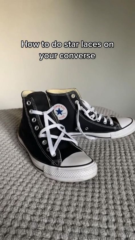 Star laces tutorial on converse shoes | Ways to lace shoes, How to lace converse, Diy clothes and shoes Star Laces, How To Lace Converse, Converse Design, Grunge Shoes, Ways To Lace Shoes, How To Tie Shoes, Shoelace Patterns, Shoe Lace Patterns Converse, Lace Patterns Converse