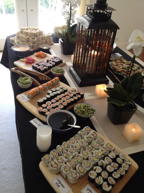 Sushi party Sushi Display Ideas, Japanese Buffet Table, Sushi Bar Party Ideas, Zen Party Decorations, Sushi Night Party, Sushi Birthday Party Ideas Decoration, Sushi Graduation Party, Japanese Food Party Ideas, Sushi Tablescape