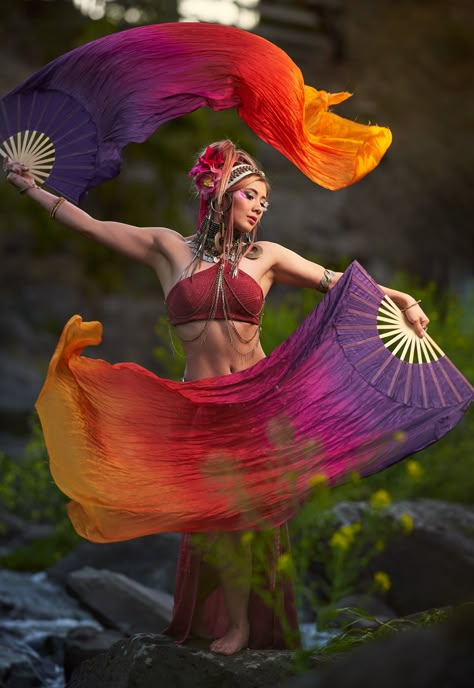 Veil Fan Dance by @jessy.spin - learn how to fan dance with the Silk Fan Dance Course, in the FireLily Dance online studio! (firelilydance.com). Photo by Psymon Photography, silk fans by The Bamboo Closet Bellydance Photoshoot, Bamboo Closet, Silk Fans, Silk Dancing, Silk Veil, Dancer Pose, Fire Fans, Fire Dancer, Fan Dance