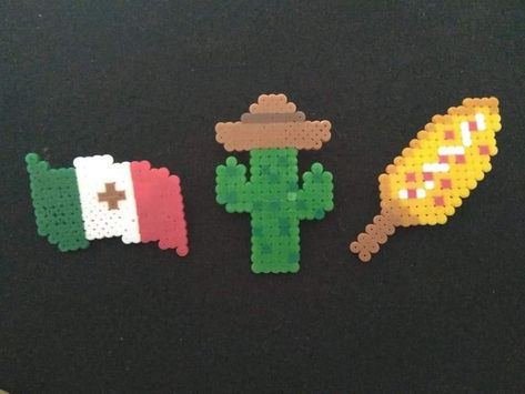 Mexican Flag Perler Beads, Mexican Perler Bead Patterns, Hama Beads 3d, Easy Perler Bead Patterns, Pearl Beads Pattern, Easy Perler Beads Ideas, Hamma Beads, Perler Crafts, Diy Perler Bead Crafts