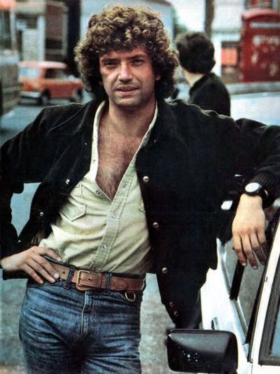 Martin Shaw in full "Professionals" mode. The Professionals Tv Series, Martin Shaw, British Movies, British Tv Series, He Is Mine, Great Tv Shows, Best Of British, Pictures Quotes, British Tv