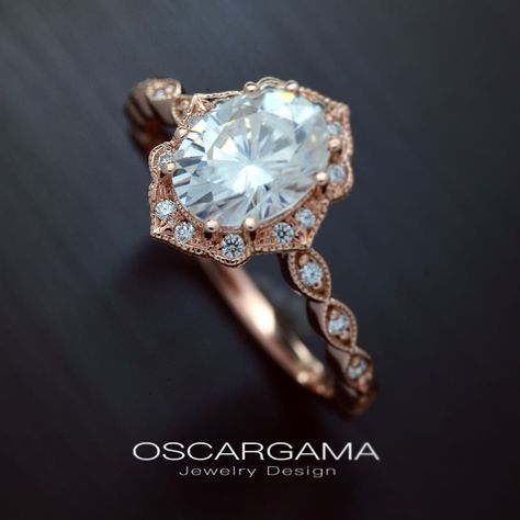 #ovalengagementring #pink #rose #gold #rosegold #diamonds #bridal #haloring #love #fashion #anillo #diamantes #bodas #compromiso #novias Oval Halo Engagement Ring, Halo Art, Vintage Inspired Engagement Rings, Future Engagement Rings, Engagement Ring Ideas, Engagement Rings Vintage Halo, Cvd Diamond, Diamond Engagement Rings Vintage, Vintage Engagement Ring