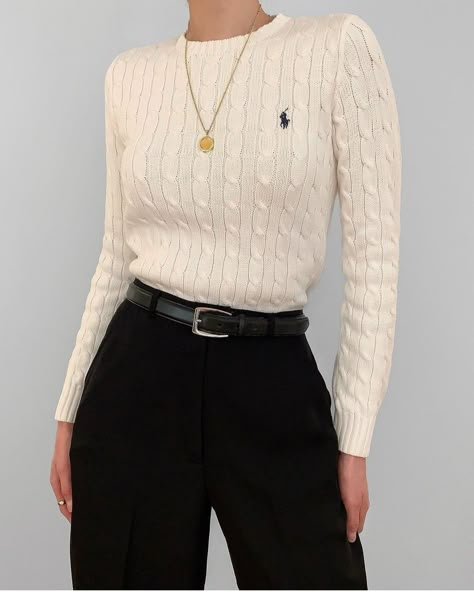 Ralph Lauren Cable Knit Dress, White Ralph Lauren Sweater Outfit, Polo Ralph Lauren Women Outfits, Ralph Lauren White Sweater, Ralph Lauren Sweater Outfit, Polo Sweater Outfit, Cable Knit Sweater Outfit, Polo Ralph Lauren Outfits, Old Money Winter