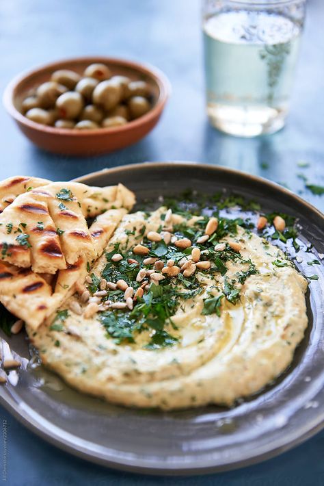 Herb Hummus Starter With Pita Bread And Olives | Stocksy United Hummus Starter, Pita Bread Snacks, Hummus And Bread, Hummus Bread, Hummus Pita, Hummus Aesthetic, Hummus And Crackers Aesthetic, Hummus And Naan, Hummus Food Photography