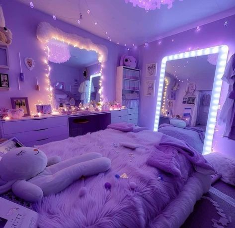 Glam Bedrooms, Bling Bedroom, Purple Universe, Pretty Bedrooms, Purple Room Decor, Bedroom Wall Decor Ideas, Bedroom Ideas For Small Rooms Cozy, Dream Bedroom Inspiration, Luxury Room