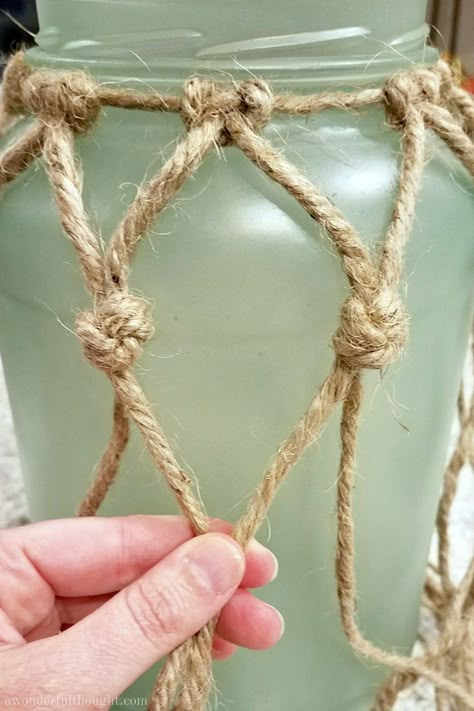 DIY Sea Glass Rope Lantern. Perfect for your beach/coastal decor | awonderfulthought.com Rope Lantern, Diy Beach Decor, Pickle Jar, Rope Diy, Coastal Beach Decor, Beach Diy, Glass Bottle Crafts, Rope Crafts, Beach Crafts