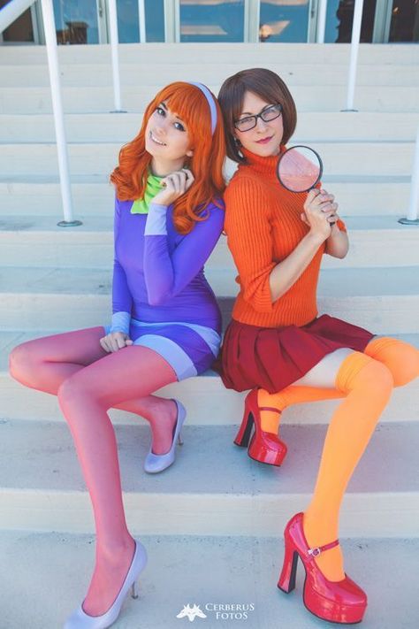 #wattpad #fanfiction Preferences On all your favourite riverdale characters! (These are all written in 'character x girl' ) Velma Costume, Velma Cosplay, Daphne Costume, Friend Costumes, Daphne And Velma, Best Friend Halloween Costumes, Bff Halloween Costumes, Duo Halloween Costumes, Hallowen Costume