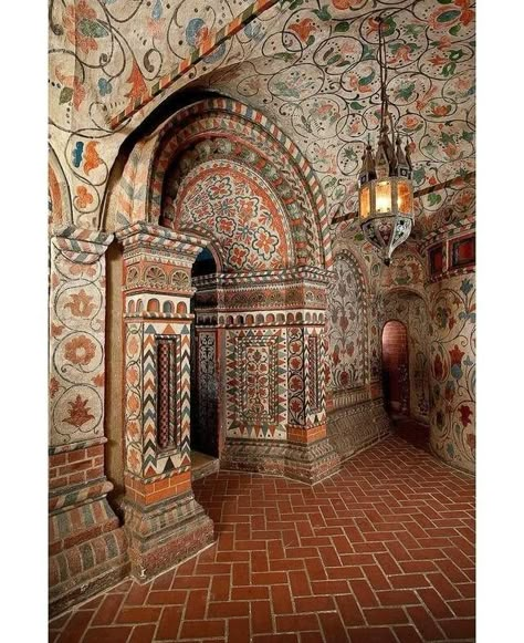 Musical Architecture, Russian Interiors, Russian Architecture, Painted Walls, Byzantine Art, The Cathedral, The Ceiling, Islamic Architecture, Moscow Russia