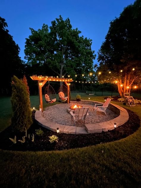 Dröm Hus Planer, Outdoor Fire Pit Designs, Fire Pit Landscaping, Dream Life House, Fire Pit Ideas, Backyard Remodel, Fire Pit Designs, Backyard Inspiration, Backyard Fire