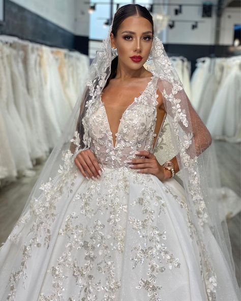 Sima Couture Paris®️ on Instagram: “Shooting new collection with our Beautiful @helena.bu ❣️ 💇🏼‍♀️💄 @flo_coiffure @nabilalinmakeup” Sima Couture, Bridal Couture, New Collection, Bridal Dresses, Wedding Gowns, Dream Wedding, Wedding Dresses Lace, Wedding Dresses, Log In