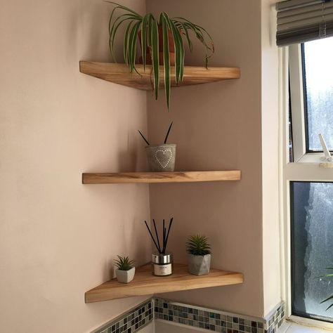 Corner Shelves Bedroom, Corner Shelving Ideas, Corner Shelf Decor, Corner Shelf Ideas, Corner Shelf Design, Floating Shelves Bedroom, Floating Corner Shelves, Corner Wall Shelves, Home Decor Shelves