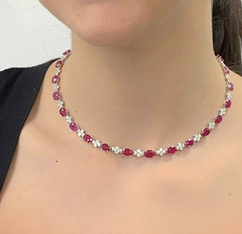 Ruby Choker Necklace Indian, Dimond Neckless Jewelry Simple, Ruby Necklace Designs, Ruby Diamond Necklace, Crystal Wedding Necklace, Bridal Diamond Necklace, Real Diamond Necklace, Neck Pieces Jewelry, Diamond Pendants Designs