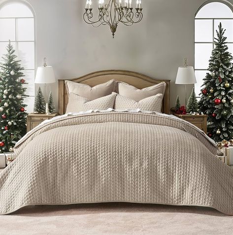 Amazon.com: EVERGRACE Luxury Velvet Quilt Set King Size 3 Piece, Soft Oversized Cross-Stitch Velvet Comforter Set with Pillow Shams, Lightweight Velvet Coverlet Bedspread Bedding Set for All Seasons, Light Taupe : Home & Kitchen Bedding For King Bed, Light Colored Bedding, Neutral Bed Comforters, Christmas Decor Master Bed, Bed With Duvet And Quilt, Farmhouse Quilts Bedding, Master Bed Comforter Ideas, King Size Comforter Sets Master Bedrooms, Primary Bedroom Bedding