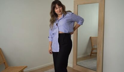 Tuck In Blouse How To, How To Tuck In Shirt Women Button Up One Side, Tuck Or Untuck Shirt Women, How To Tuck In Shirt Without Bulk, How To Tug In Shirt Women, Half Tucked Shirt, Tuck In A Shirt, Shirt Tuck, Shirt Hacks