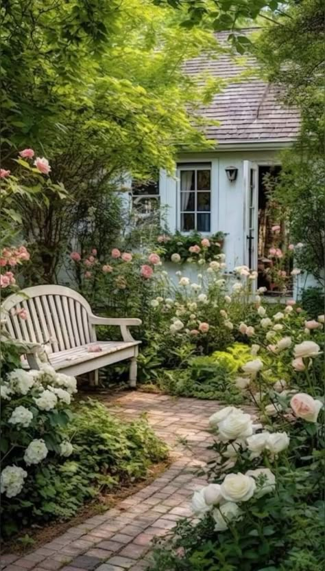 Cottage Garden Design, English Country Gardens, English Cottage Garden, Have Inspiration, Garden Inspo, Cottage Gardens, Country Gardening, Garden Cottage, English Cottage